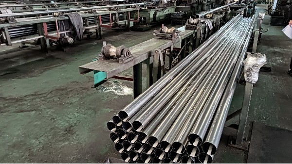 不銹鋼管性能，純凈的力量：為什么冶金質(zhì)量是性能“隱形基石”？